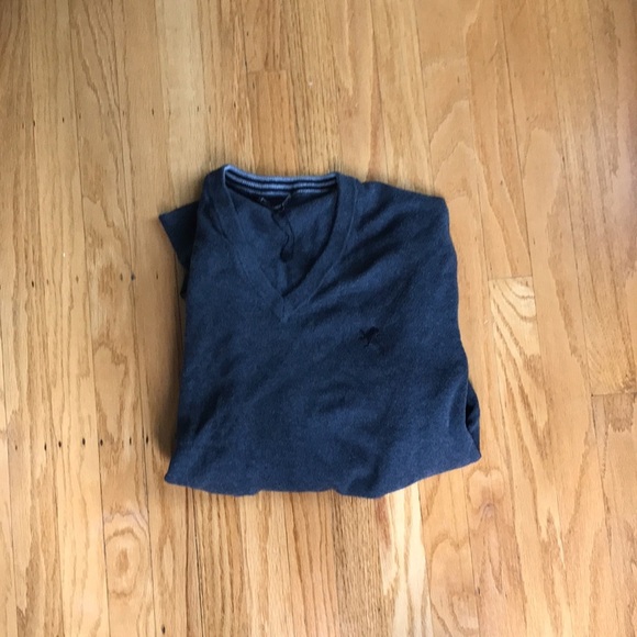 Express grey v neck sweater - Picture 7 of 9